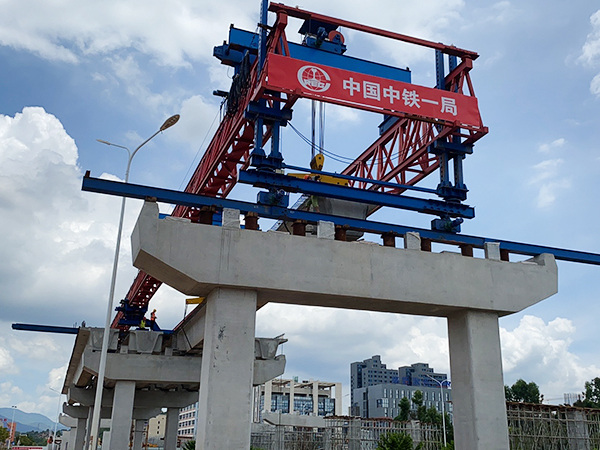 JQJ160-40架桥机架设50度斜角梁