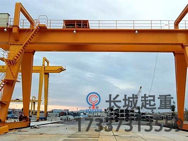 关于悬挑式龙门吊的优势特点 轮胎式龙门吊销售